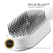 Lade das Bild in den Galerie-Viewer, NYLIE Brush - Leicht zu reinigende Haarbürste für deine Haarpflege
